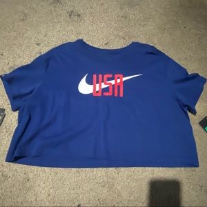 Nike Women’s Crop Top